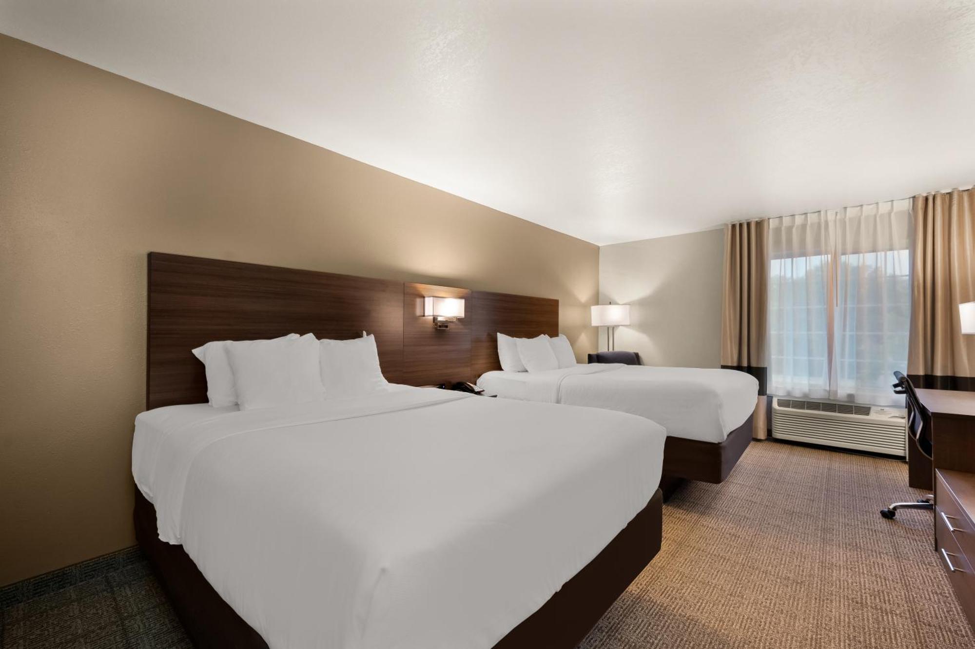 Comfort Inn & Suites Fenton Экстерьер фото