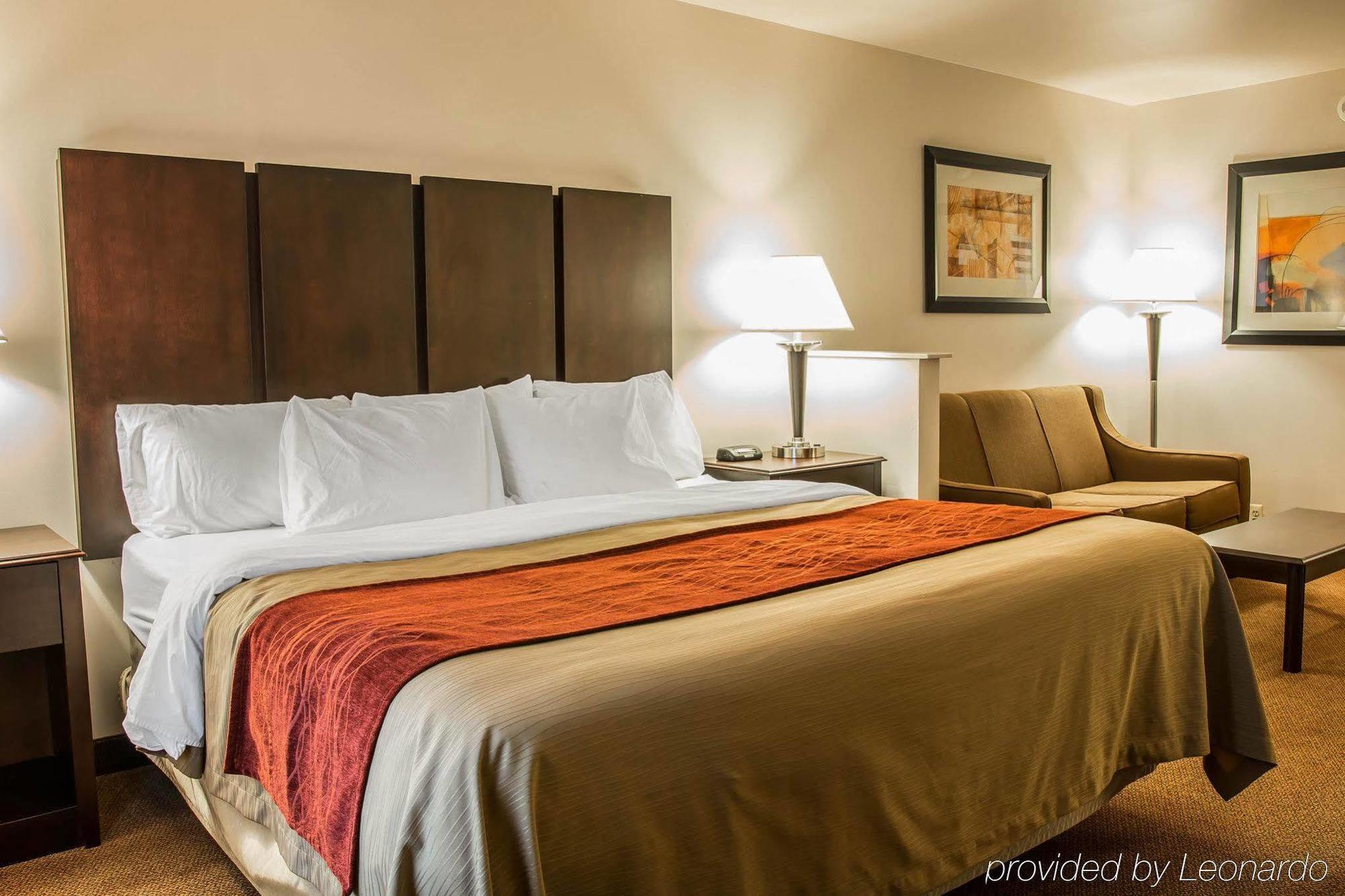 Comfort Inn & Suites Fenton Экстерьер фото